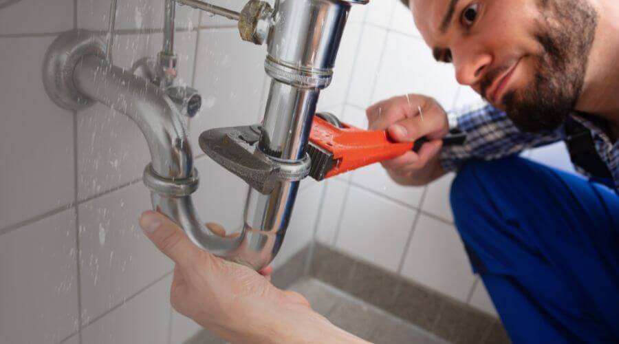 Professional sink repair in Parker City, IN
